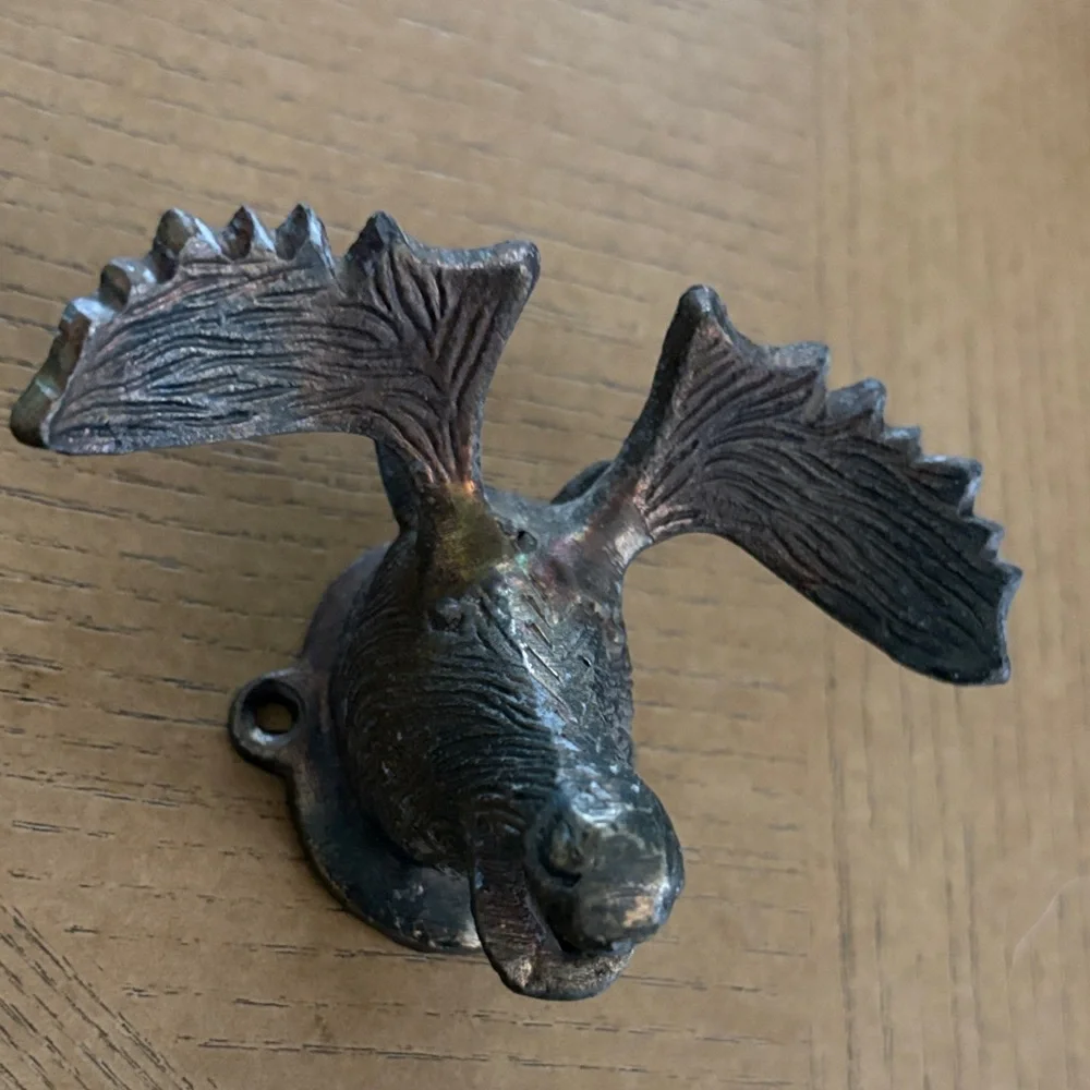 Antique-Style Metal Moose Head Wall Hook in Aged Bronze